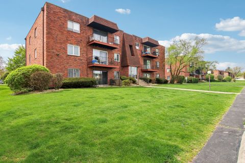 5704 W 128th Street 1C Crestwood IL 60418