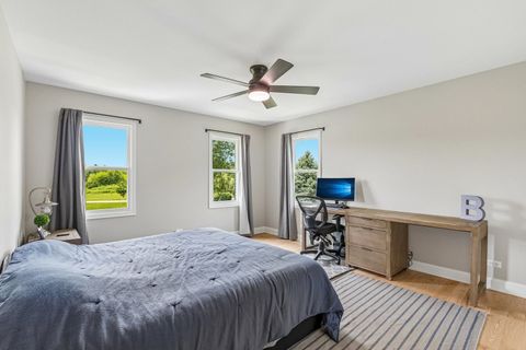 Tiny photo for 5N619 Farrier Point Lane, St. Charles, IL 60175 (MLS # 12675203)