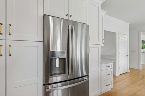 Tiny photo for 5N619 Farrier Point Lane, St. Charles, IL 60175 (MLS # 12675203)