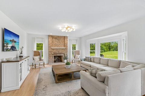 Tiny photo for 5N619 Farrier Point Lane, St. Charles, IL 60175 (MLS # 12675203)