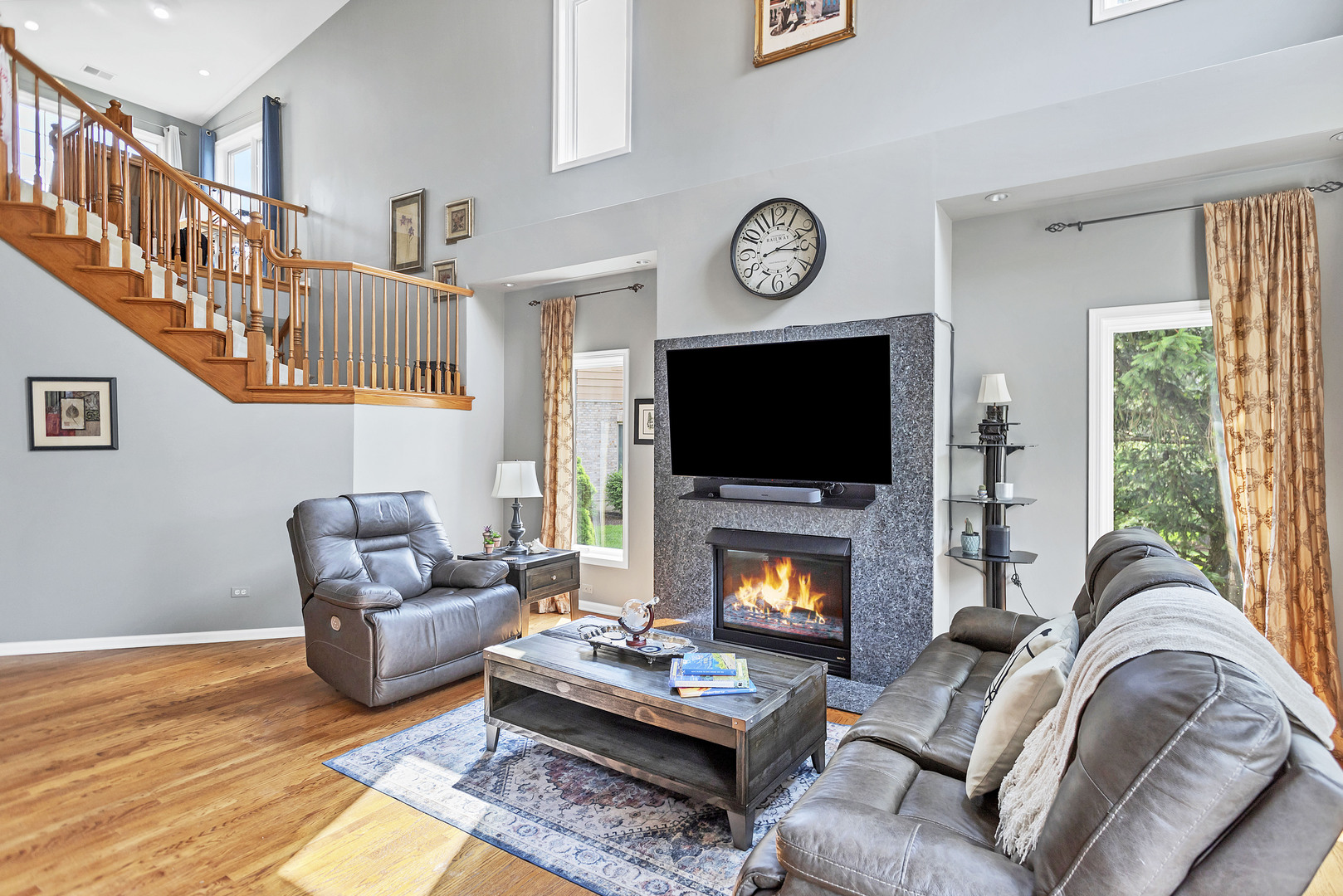 144 Santa Fe Lane