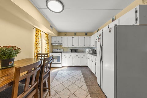 Tiny photo for 743 E Fullerton Avenue #108, Glendale Heights, IL 60139 (MLS # 12752102)