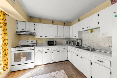 Tiny photo for 743 E Fullerton Avenue #108, Glendale Heights, IL 60139 (MLS # 12752102)