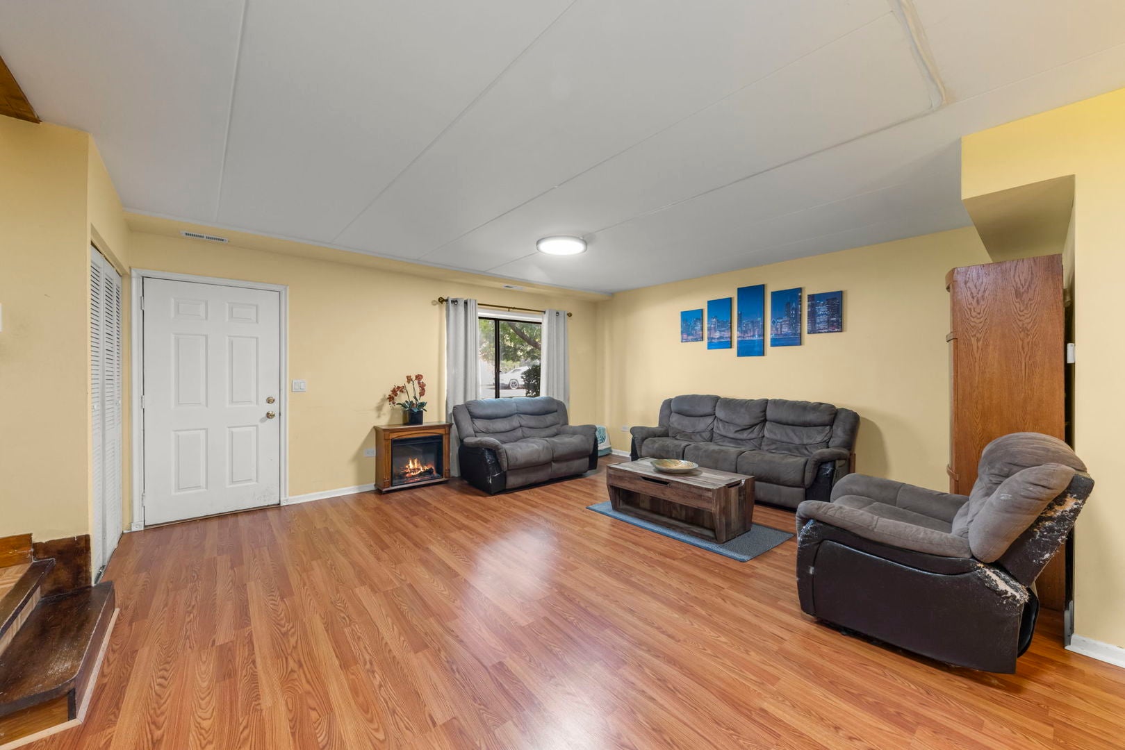 743 E Fullerton Avenue 108