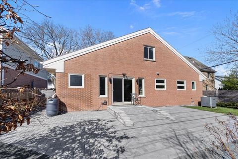 Tiny photo for 710 Ouilmette Lane, Wilmette, IL 60091 (MLS # 12592748)