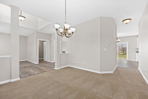 Tiny photo for 304 CLARIDGE Circle, Bolingbrook, IL 60440 (MLS # 12431874)