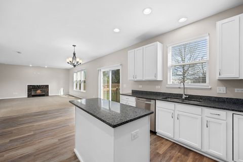 Tiny photo for 304 CLARIDGE Circle, Bolingbrook, IL 60440 (MLS # 12431874)