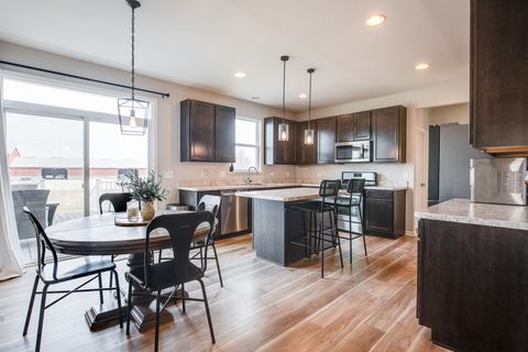 Tiny photo for 3545 AYRES Drive, Aurora, IL 60506 (MLS # 12598210)