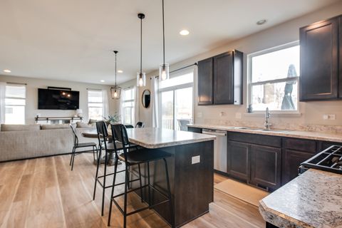 Tiny photo for 3545 AYRES Drive, Aurora, IL 60506 (MLS # 12598210)