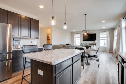 Tiny photo for 3545 AYRES Drive, Aurora, IL 60506 (MLS # 12598210)