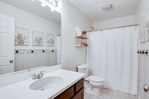 Tiny photo for 3545 AYRES Drive, Aurora, IL 60506 (MLS # 12598210)