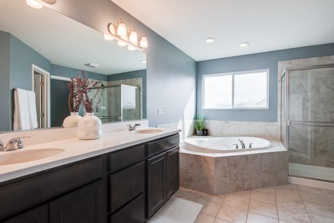 Tiny photo for 3545 AYRES Drive, Aurora, IL 60506 (MLS # 12598210)