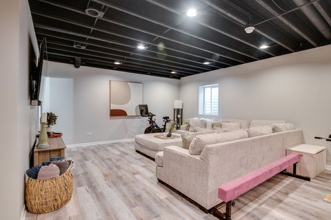 Tiny photo for 3545 AYRES Drive, Aurora, IL 60506 (MLS # 12598210)