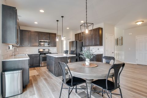 Tiny photo for 3545 AYRES Drive, Aurora, IL 60506 (MLS # 12598210)