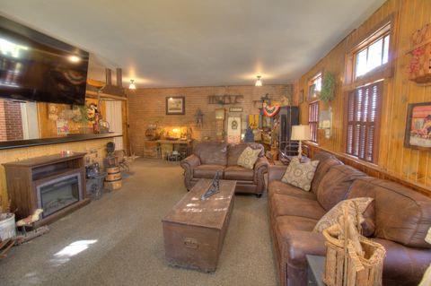 Tiny photo for 402 W Lincolnway Road, Morrison, IL 61270 (MLS # 12608511)