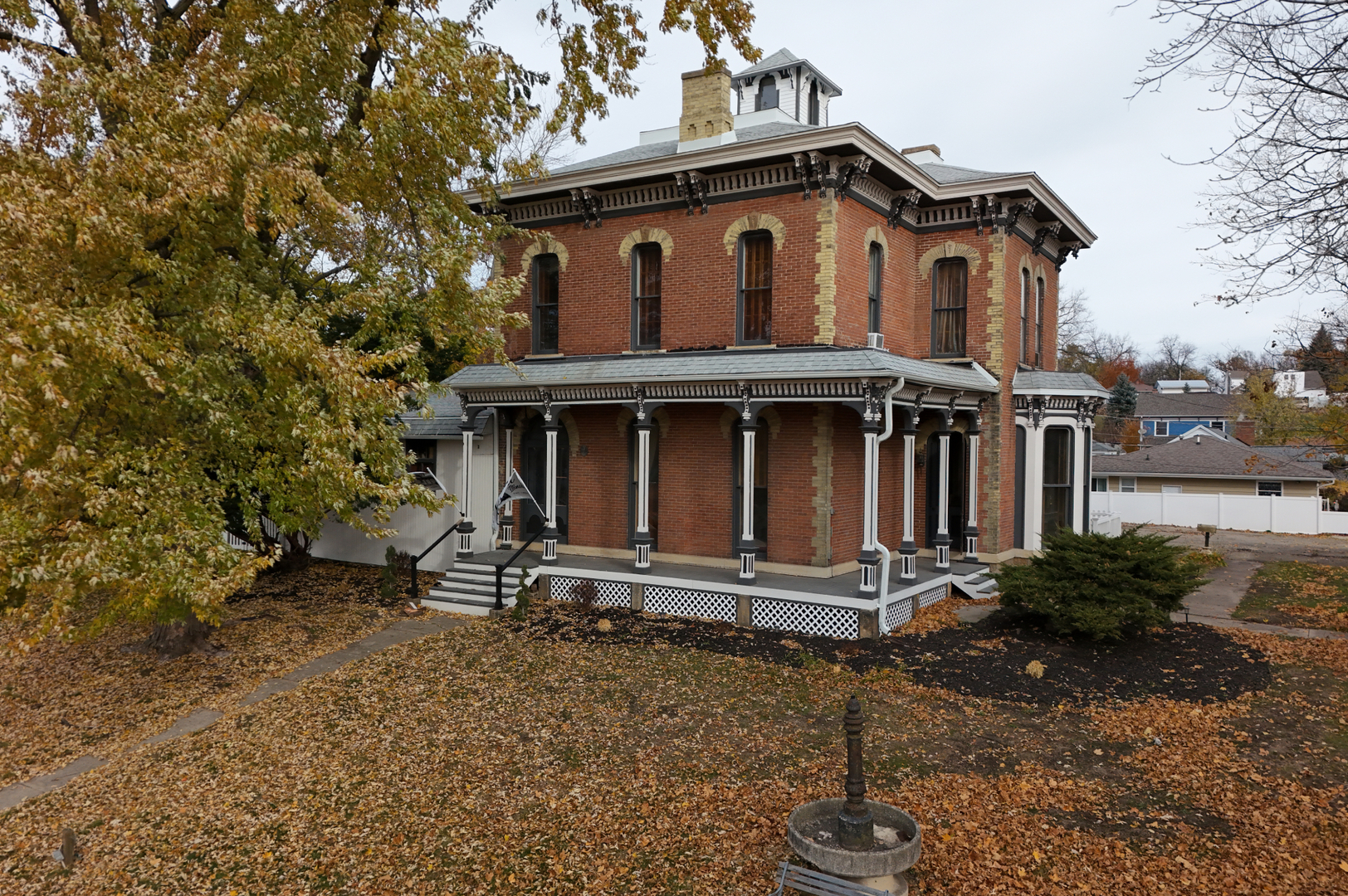 402 W Lincolnway Road