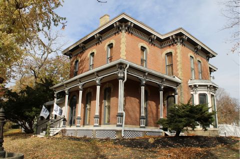 Photo of 402 W Lincolnway Road, Morrison, IL 61270 (MLS # 12608511)