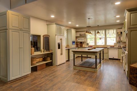 Tiny photo for 402 W Lincolnway Road, Morrison, IL 61270 (MLS # 12608511)