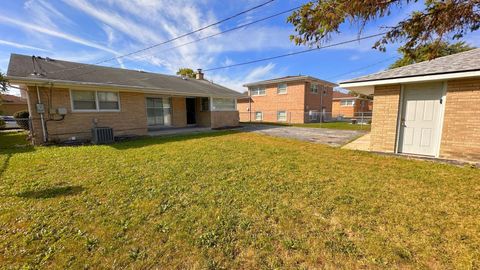 Tiny photo for 944 E 163rd Place, South Holland, IL 60473 (MLS # 12491506)