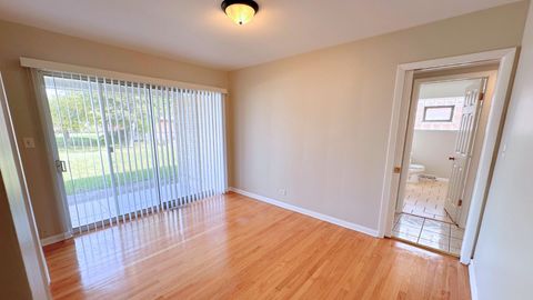 Tiny photo for 944 E 163rd Place, South Holland, IL 60473 (MLS # 12491506)