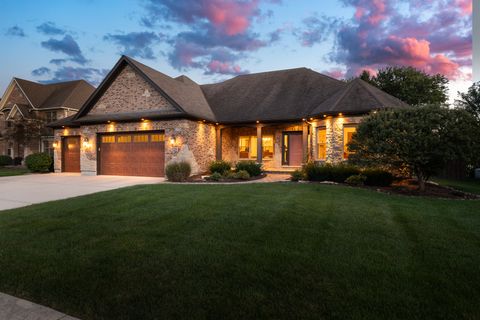 A home in Downers Grove