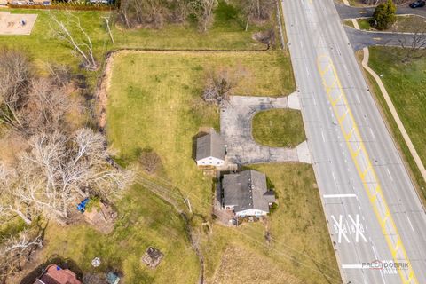 Tiny photo for 580 N Quentin Road, Palatine, IL 60067 (MLS # 12604050)