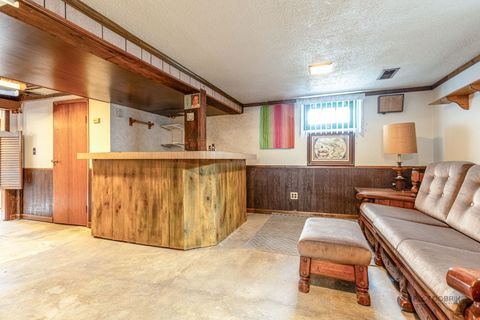 Tiny photo for 580 N Quentin Road, Palatine, IL 60067 (MLS # 12604050)