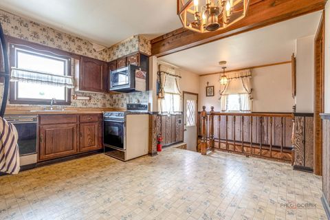 Tiny photo for 580 N Quentin Road, Palatine, IL 60067 (MLS # 12604050)