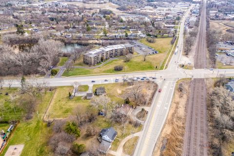 Tiny photo for 580 N Quentin Road, Palatine, IL 60067 (MLS # 12604050)