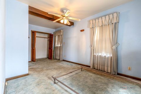 Tiny photo for 580 N Quentin Road, Palatine, IL 60067 (MLS # 12604050)