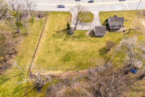 Tiny photo for 580 N Quentin Road, Palatine, IL 60067 (MLS # 12604050)