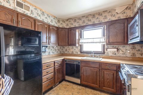 Tiny photo for 580 N Quentin Road, Palatine, IL 60067 (MLS # 12604050)