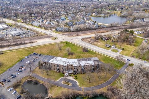 Tiny photo for 580 N Quentin Road, Palatine, IL 60067 (MLS # 12604050)