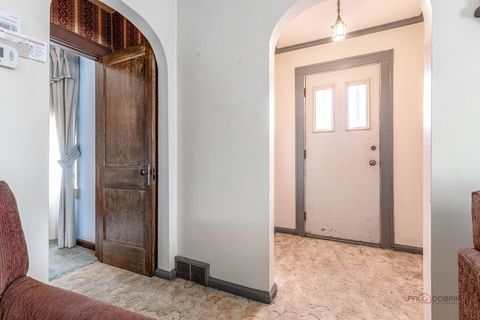 Tiny photo for 580 N Quentin Road, Palatine, IL 60067 (MLS # 12604050)