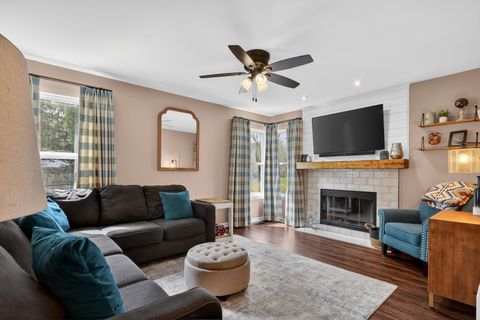 Tiny photo for 231 Lenox Court, Grayslake, IL 60030 (MLS # 12614857)