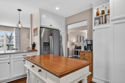 Tiny photo for 231 Lenox Court, Grayslake, IL 60030 (MLS # 12614857)