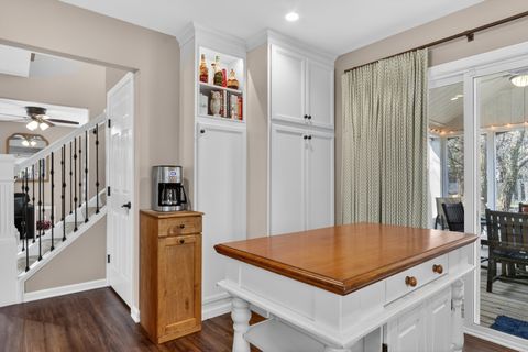 Tiny photo for 231 Lenox Court, Grayslake, IL 60030 (MLS # 12614857)