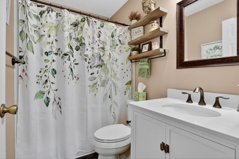 Tiny photo for 231 Lenox Court, Grayslake, IL 60030 (MLS # 12614857)