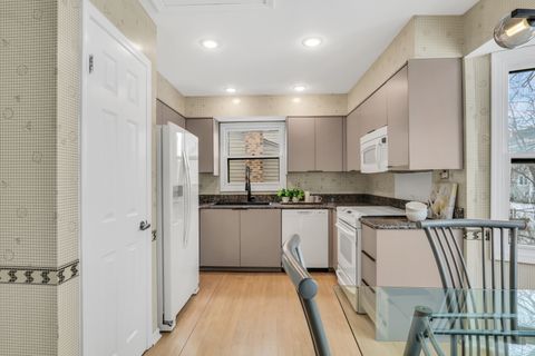 Tiny photo for 1234 Devonshire Road, Buffalo Grove, IL 60089 (MLS # 12552004)