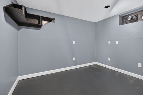 Tiny photo for 506 Kreitzer Avenue, Bloomington, IL 61701 (MLS # 12738670)