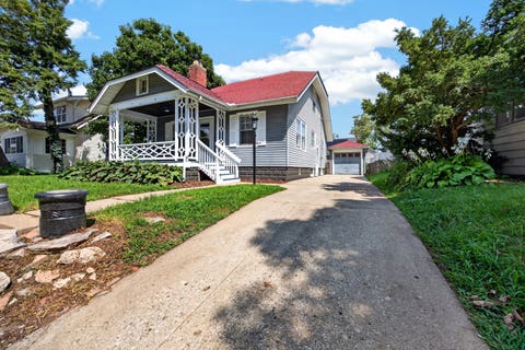 Photo of 506 Kreitzer Avenue, Bloomington, IL 61701 (MLS # 12738670)