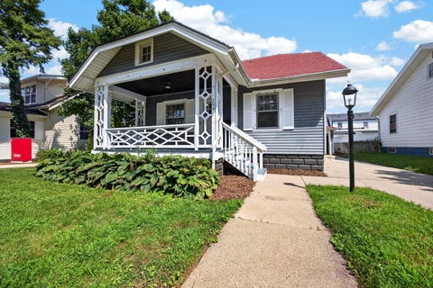Tiny photo for 506 Kreitzer Avenue, Bloomington, IL 61701 (MLS # 12738670)