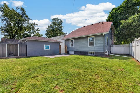 Tiny photo for 506 Kreitzer Avenue, Bloomington, IL 61701 (MLS # 12738670)