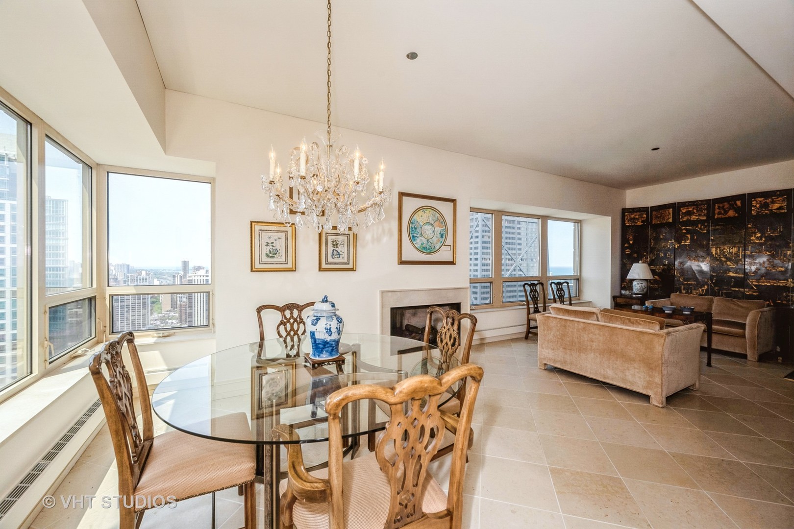 800 N MICHIGAN Avenue 3203
