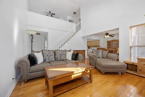 Tiny photo for 733 Clover Hill Court, Elk Grove Village, IL 60007 (MLS # 12586133)