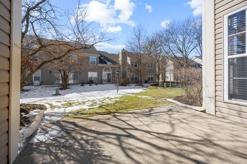 Tiny photo for 733 Clover Hill Court, Elk Grove Village, IL 60007 (MLS # 12586133)