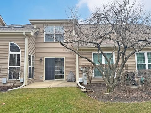 Tiny photo for 733 Clover Hill Court, Elk Grove Village, IL 60007 (MLS # 12586133)