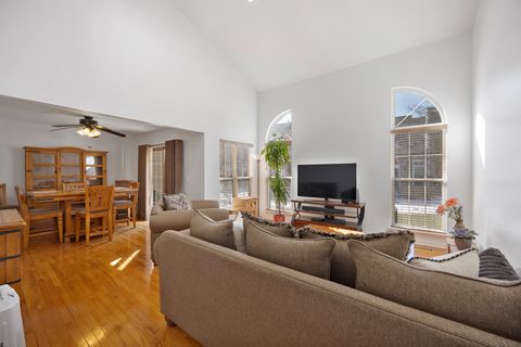 Tiny photo for 733 Clover Hill Court, Elk Grove Village, IL 60007 (MLS # 12586133)