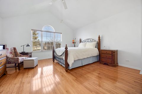 Tiny photo for 733 Clover Hill Court, Elk Grove Village, IL 60007 (MLS # 12586133)