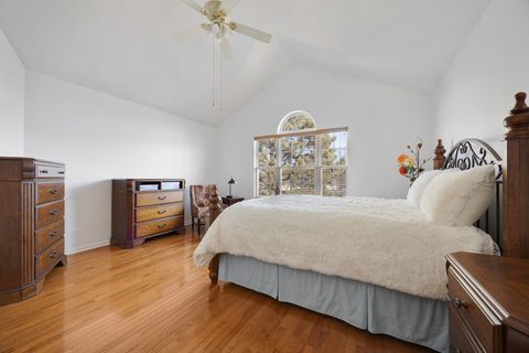 Tiny photo for 733 Clover Hill Court, Elk Grove Village, IL 60007 (MLS # 12586133)